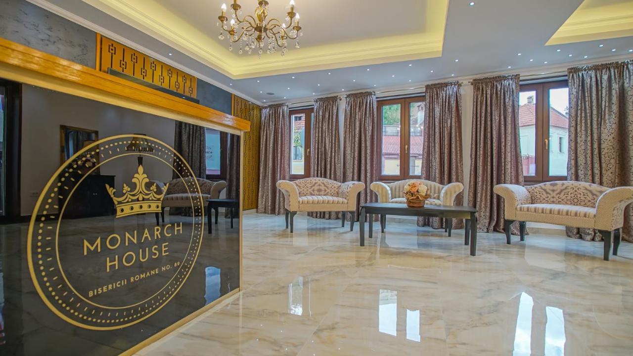 Monarch House Hotel Braşov Exterior foto